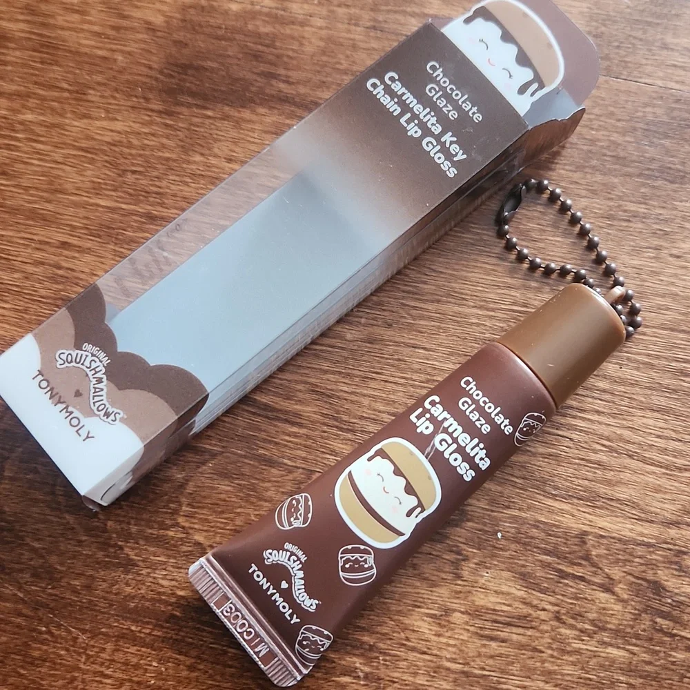 NIB Squishmallow Chocolate Glaze Carmelita Lip Gloss With Key Chain